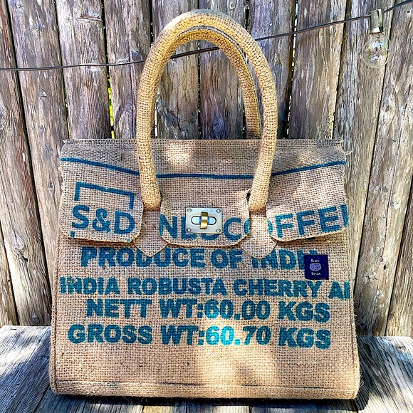 Res Ipsa Handbags - Perfect summer bag.